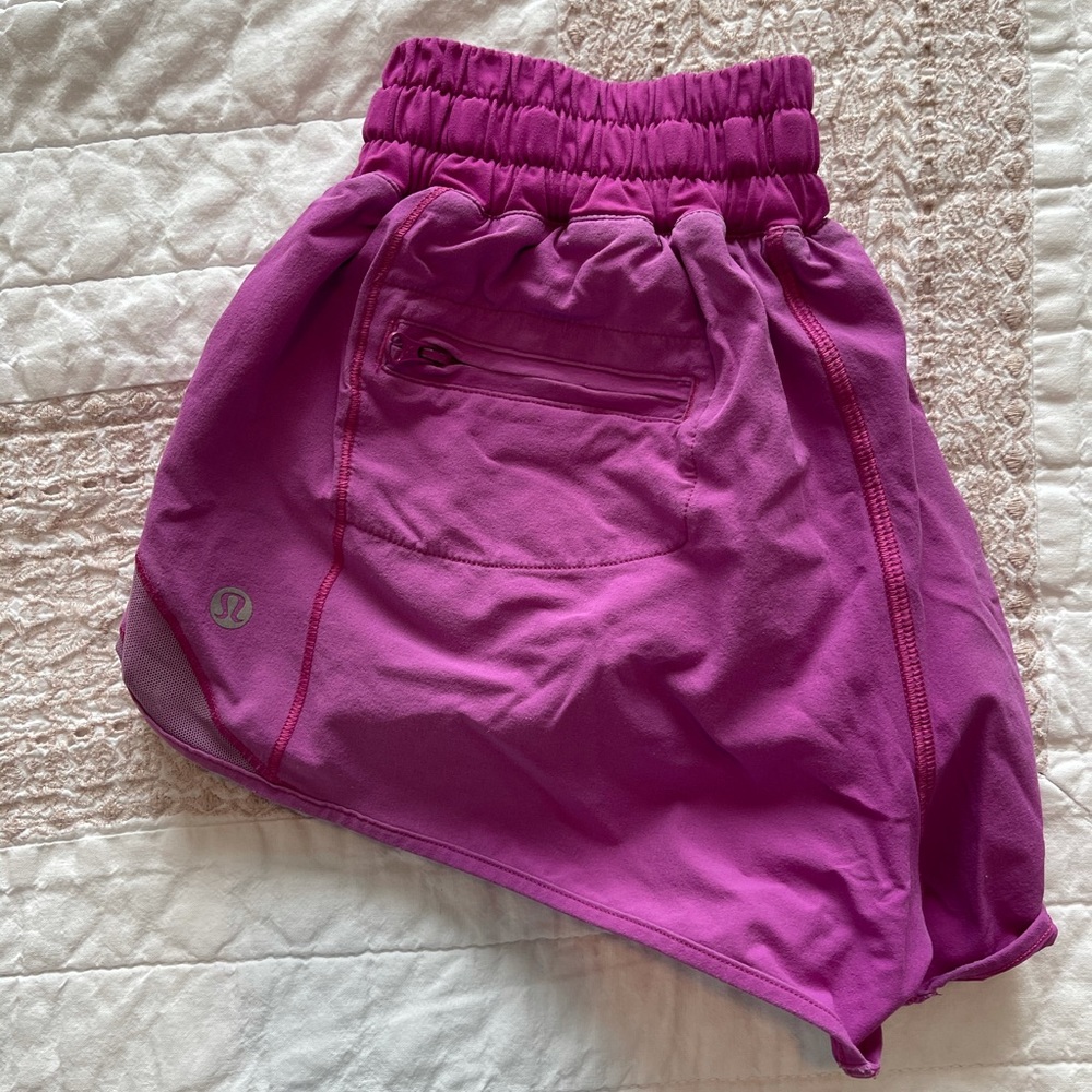 Size 6 lululemon hotty hot shorts